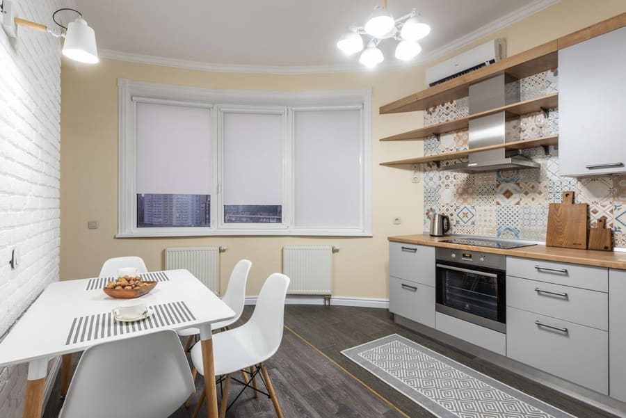 Fascia & valances roller shade